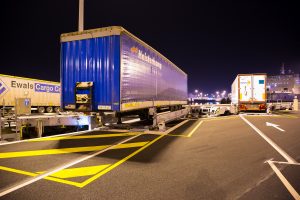 Chargement horizontal - Calais - VIIA Britanica - Nuit 2