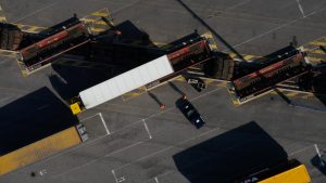 Terminal Le Boulou - Chargement d'un wagon vu du ciel