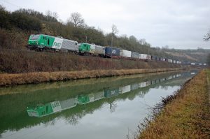 Train Bettembourg - Le Boulou - Lorry Rail - Canal
